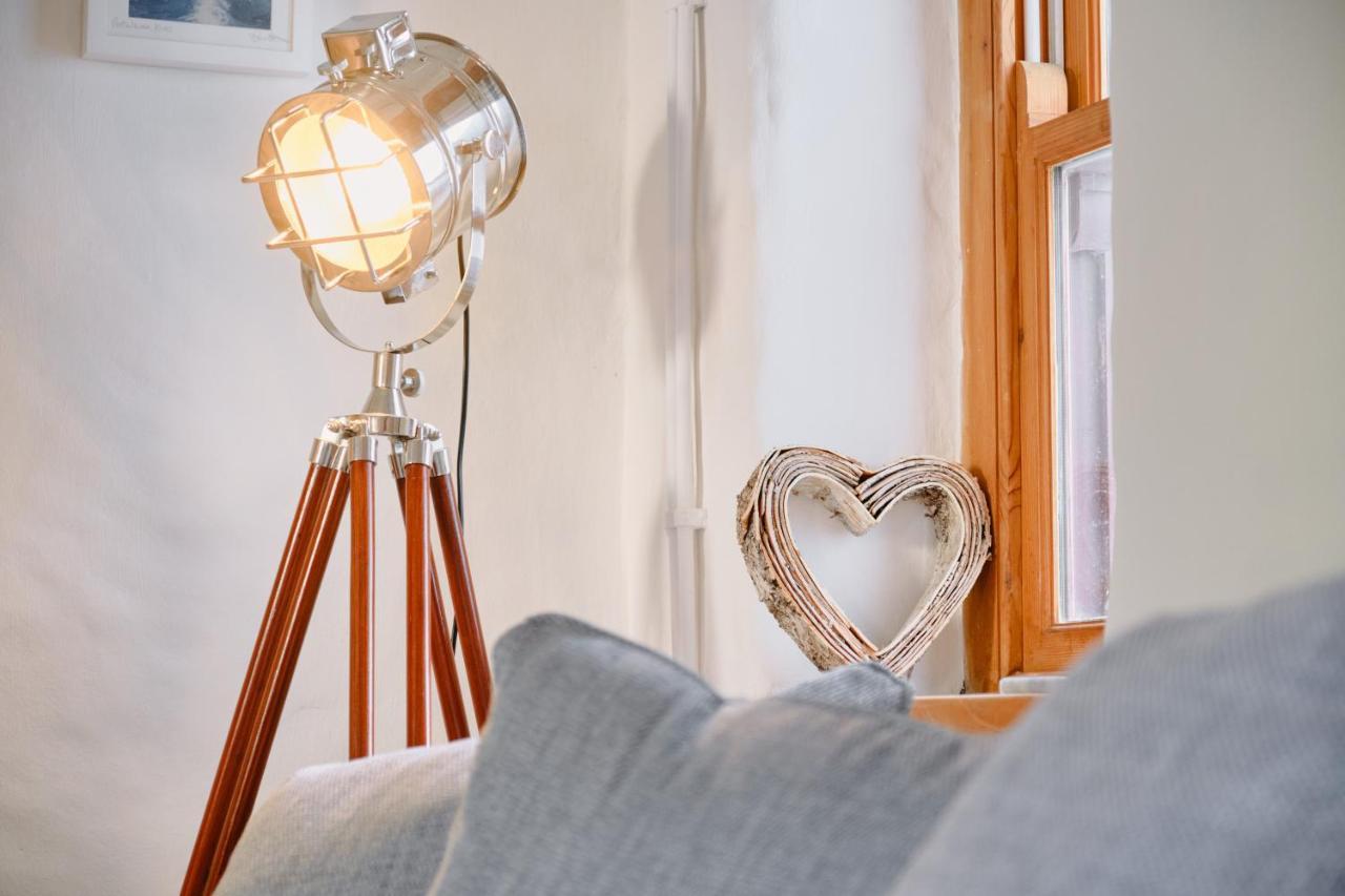 Finest Retreats - Scallop Cottage Porthleven Eksteriør bilde