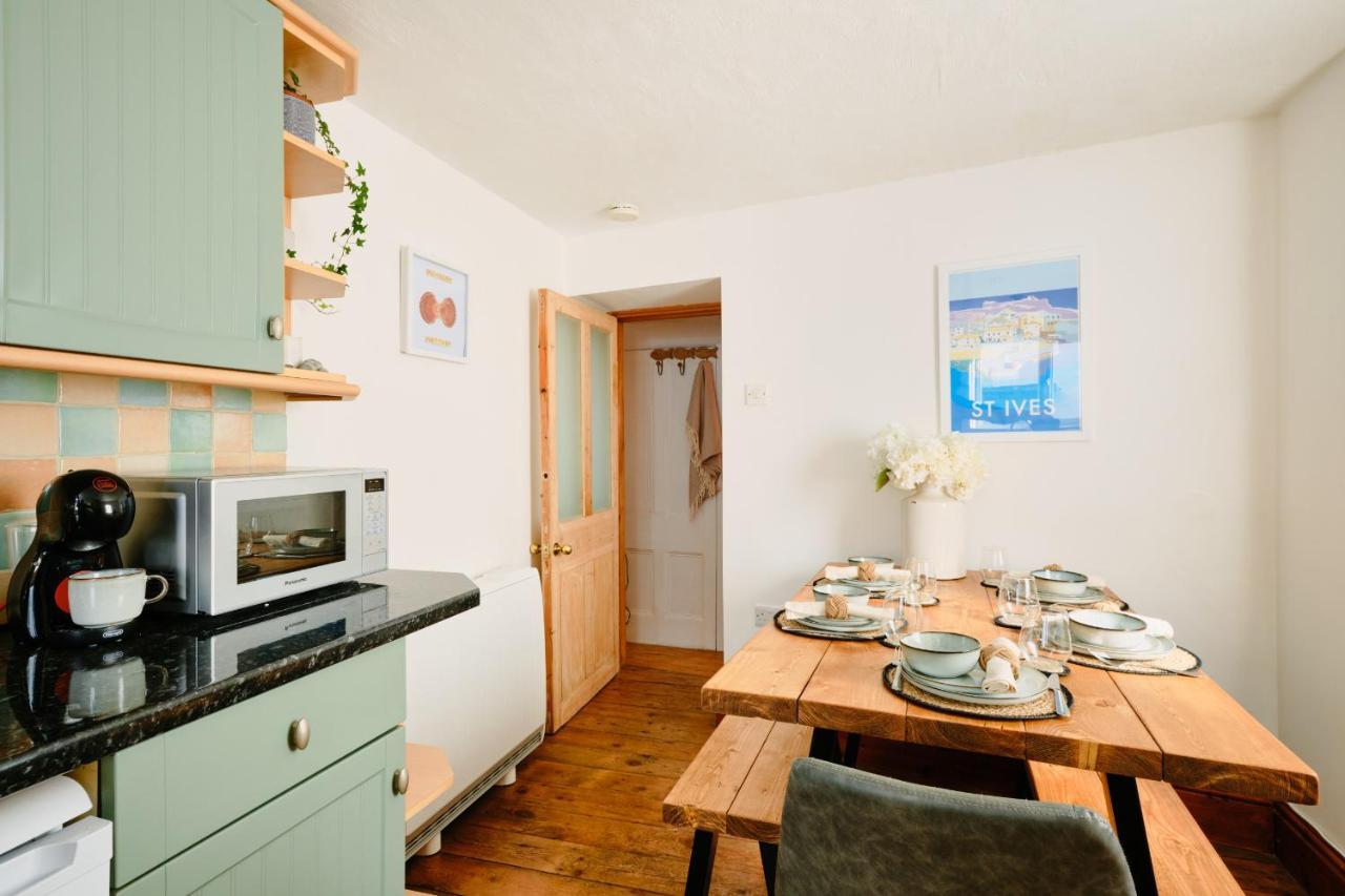 Finest Retreats - Scallop Cottage Porthleven Eksteriør bilde