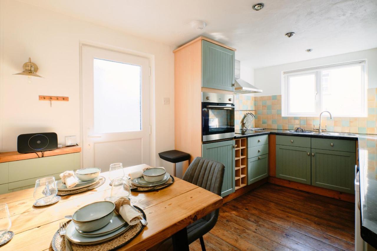 Finest Retreats - Scallop Cottage Porthleven Eksteriør bilde